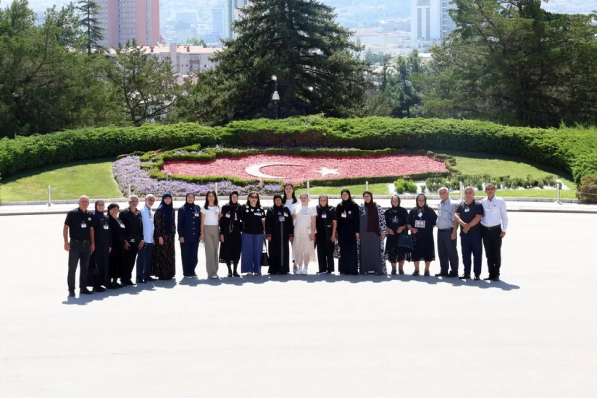 Семьи шехидов из Азербайджана побывали в Анкаре по приглашению Яшара Гюлера ФОТО